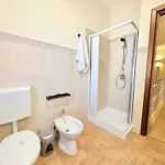 Marchele 빌라 카리니