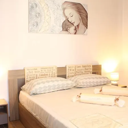 别墅 Marchele 卡里尼